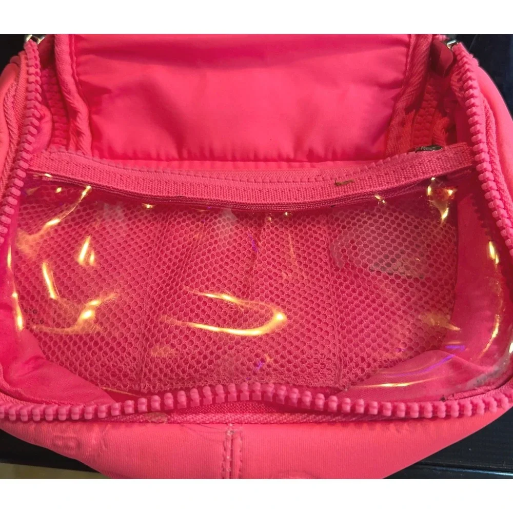 Victorias‎ Secret Pink Hanging Travel Toiletry Bag Hot Pink Makeup Cosmetic Case